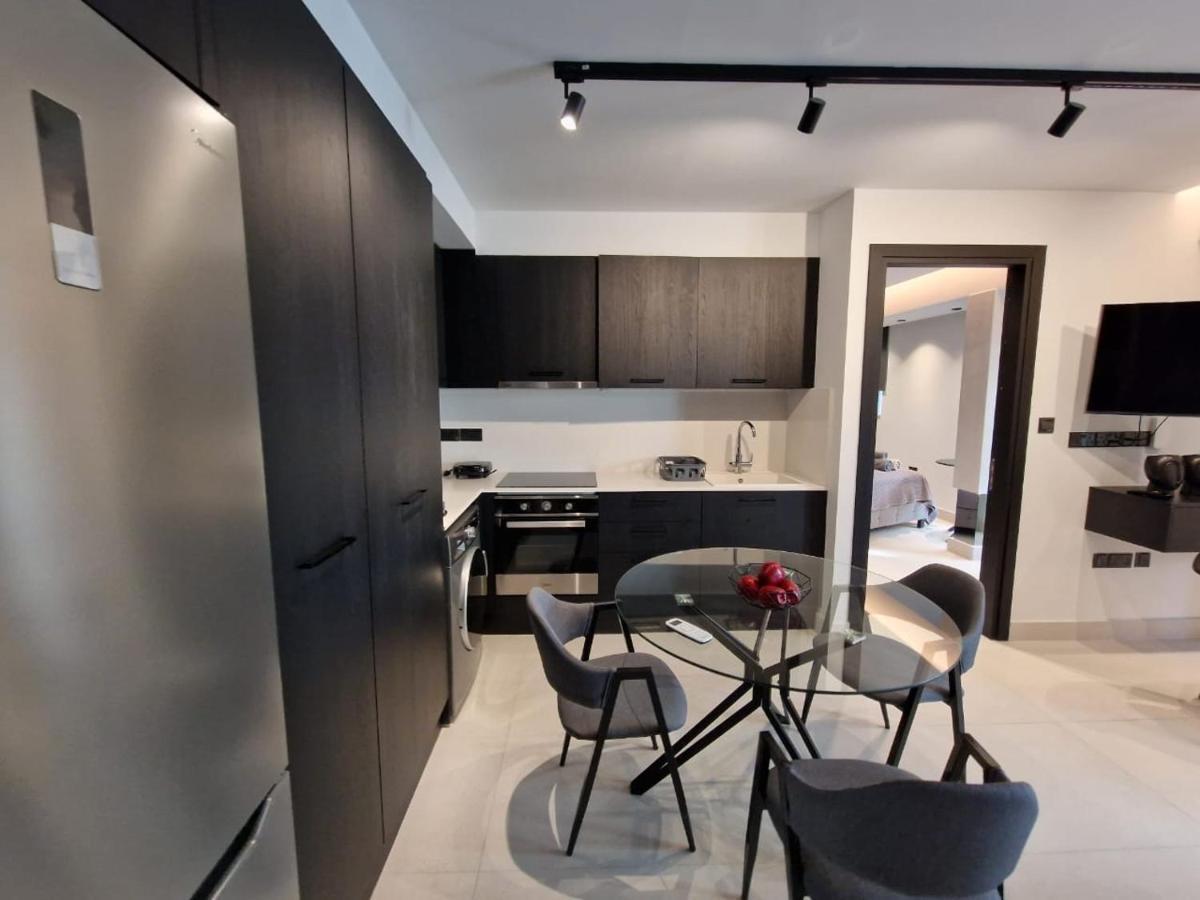 Raam Luxury Suites Ларнака Екстер'єр фото